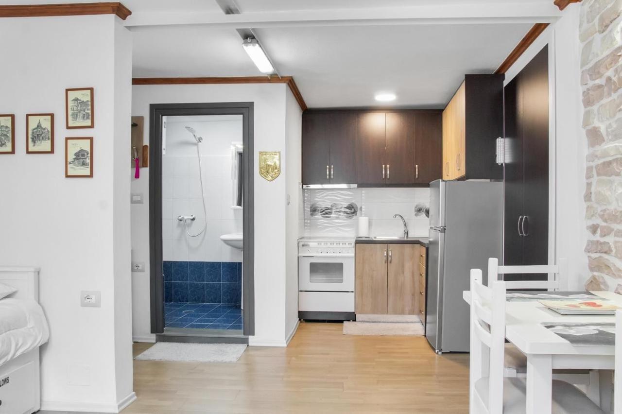 Solhouse Apartamento Gjirokastër Exterior foto